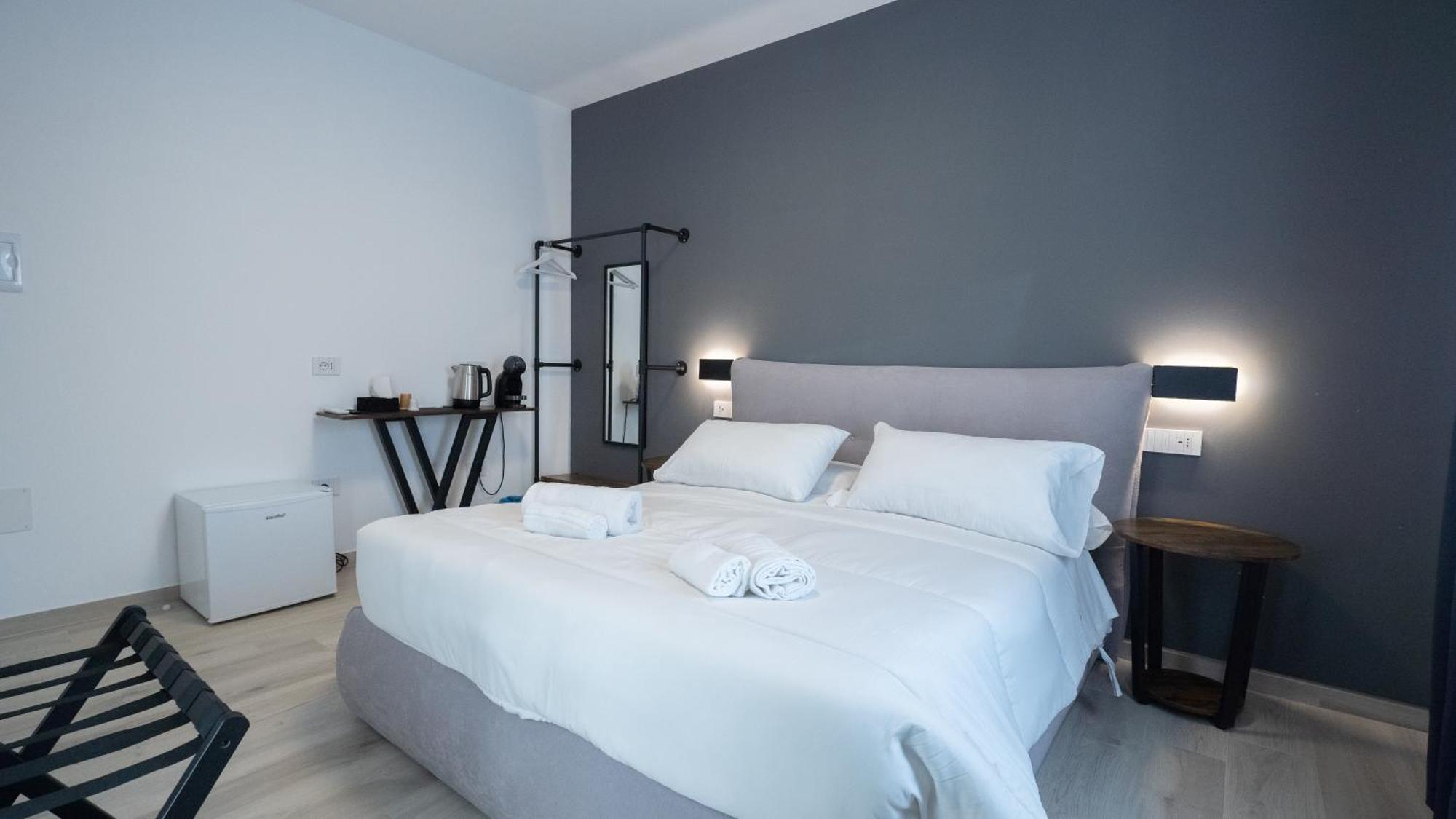 Modern Room Olbia Esterno foto