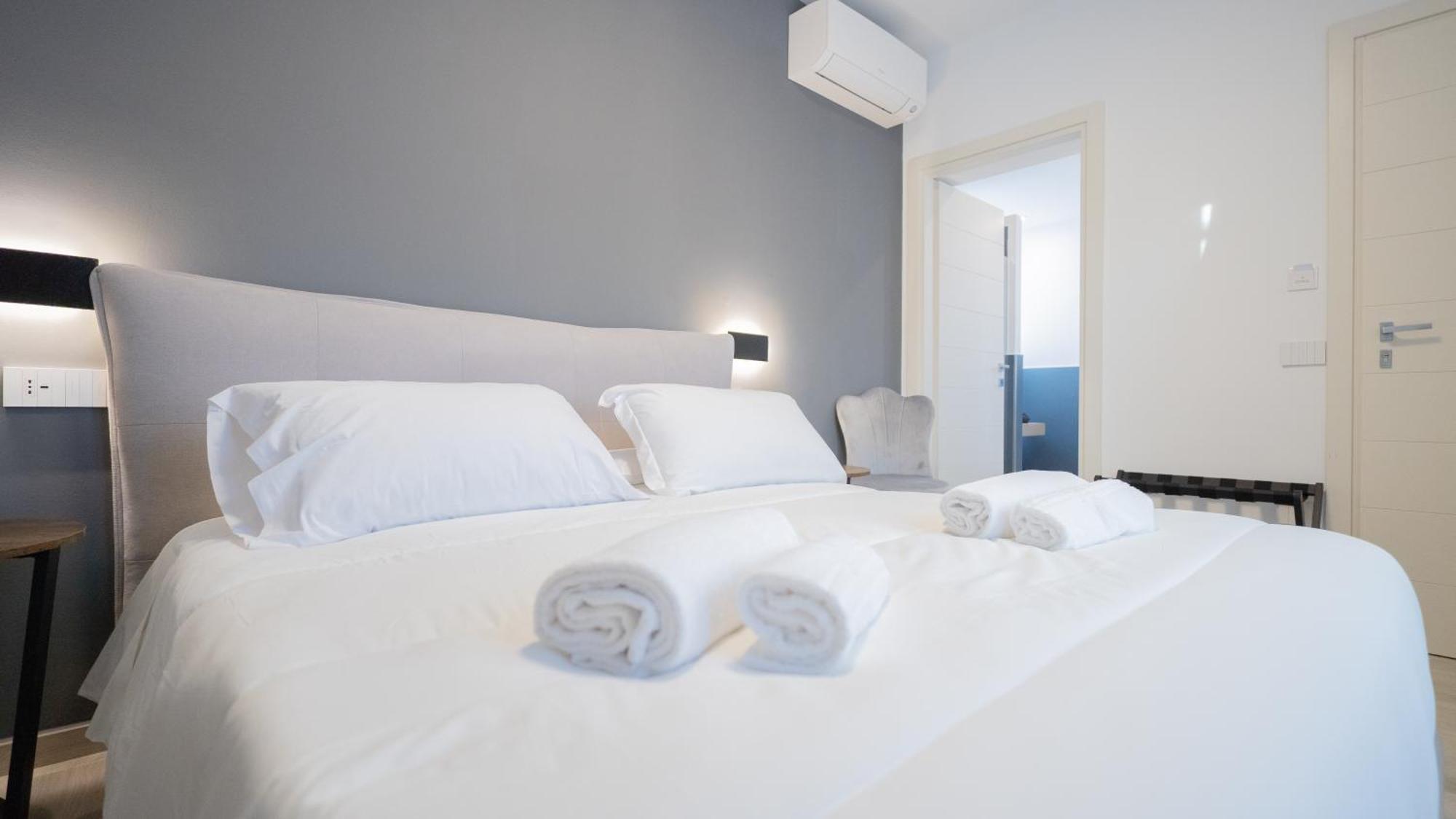 Modern Room Olbia Esterno foto