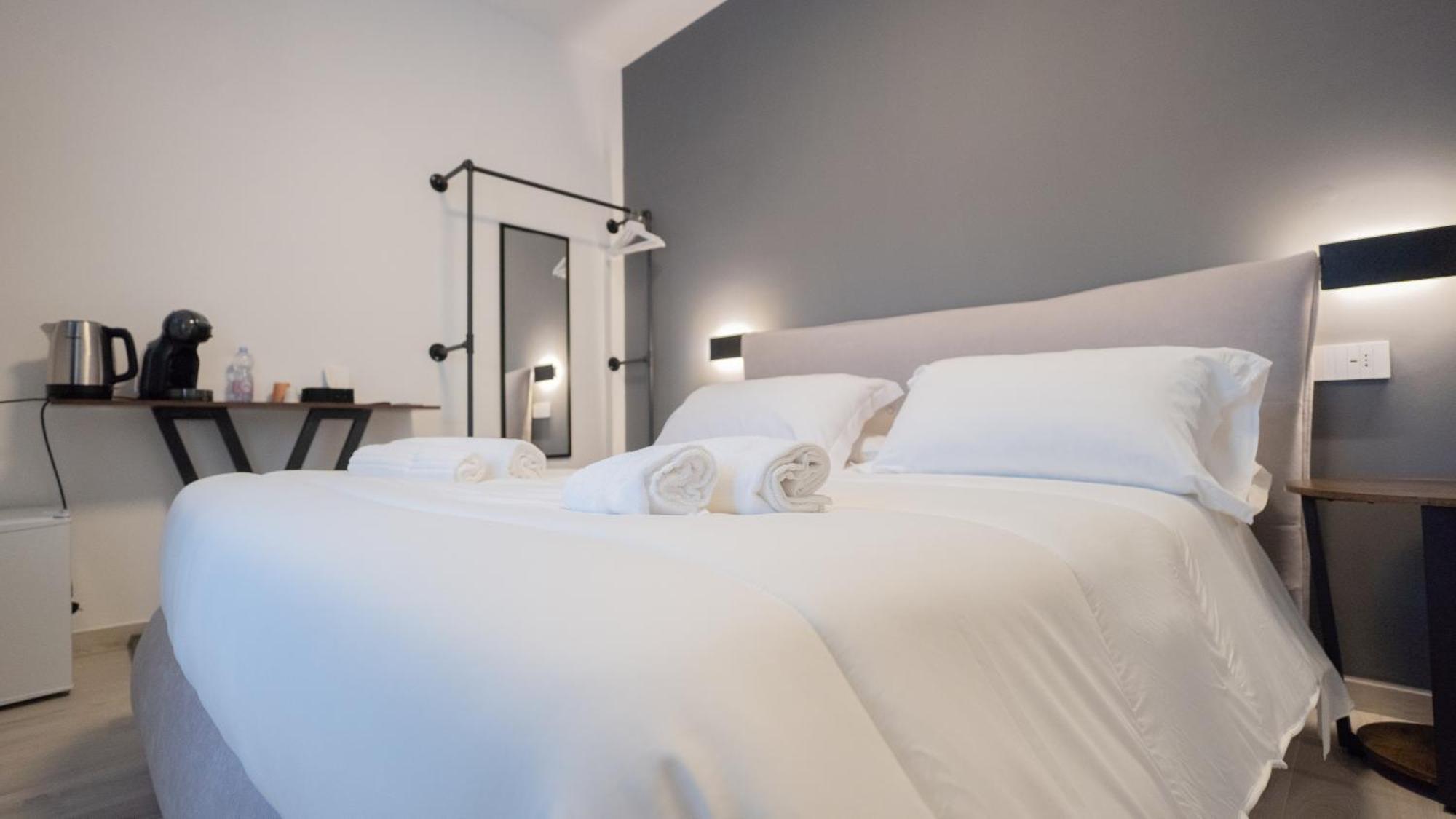 Modern Room Olbia Esterno foto